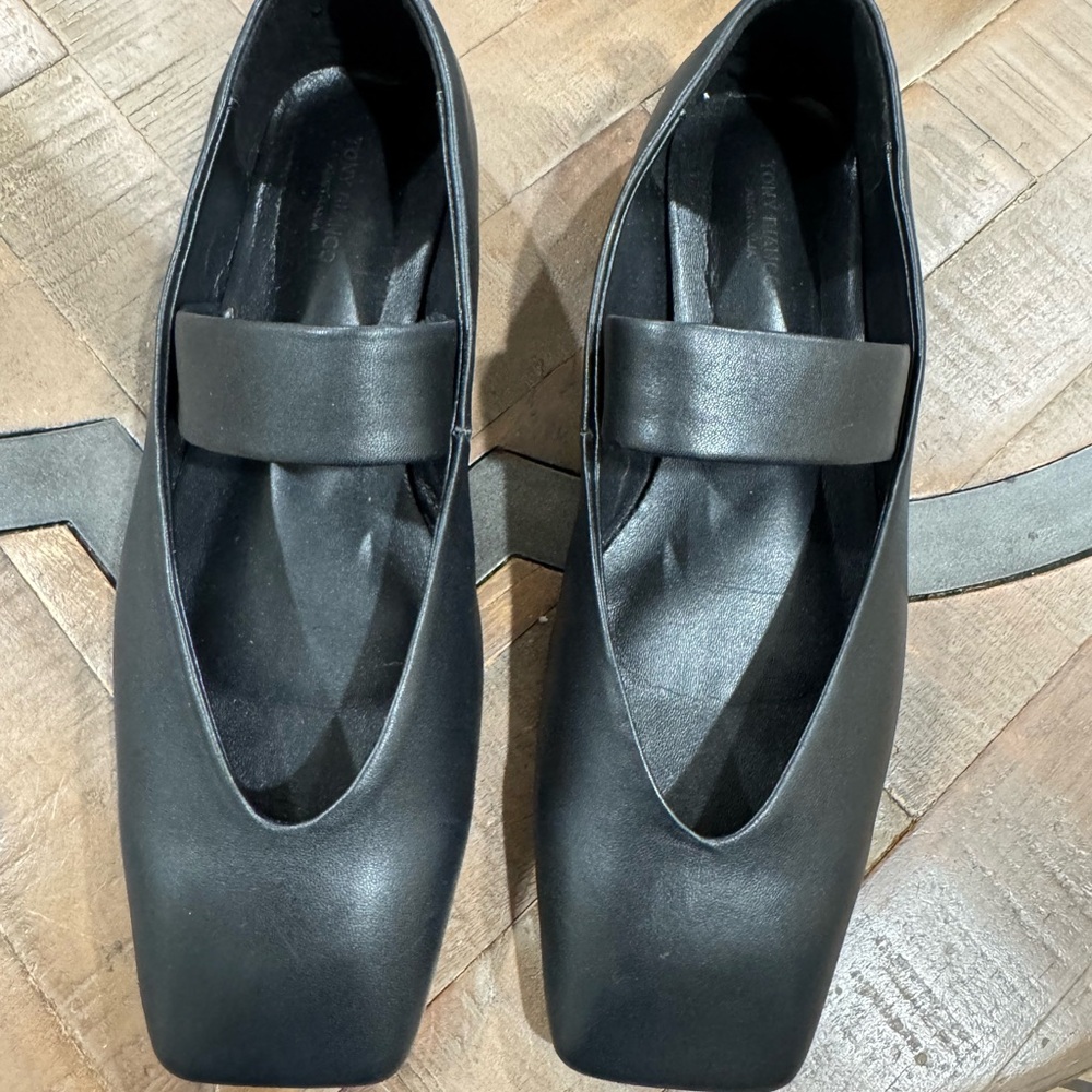Tony Bianco Black Leather Flats